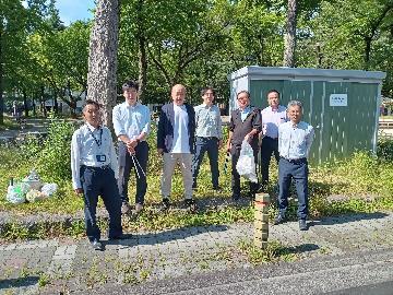 東海クラリオン株式会社の清掃活動写真