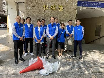 株式会社大丸松坂屋百貨店（松坂屋名古屋店）の清掃活動写真