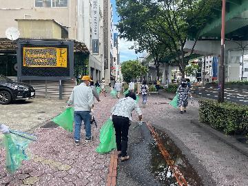 老松学区の清掃活動写真
