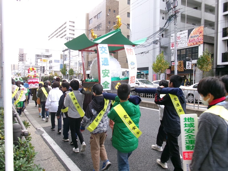 写真：交通安全パレードの様子4