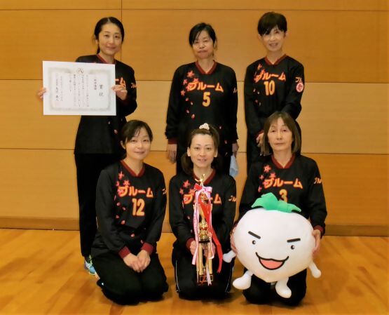 表彰式後の集合写真4