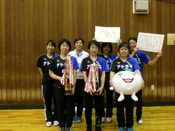 表彰式後の集合写真1