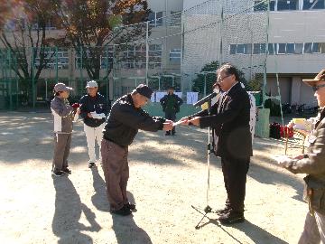 写真:団体表彰の様子