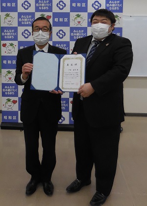 写真：表彰式の様子（中村さん）