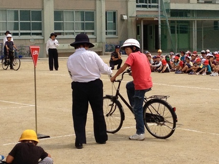 写真：交通安全教室の様子2