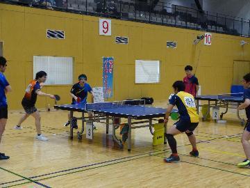 写真:第64回瑞穂区卓球大会の試合2