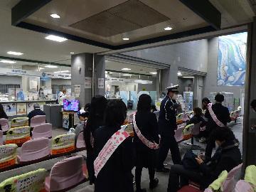 写真：交通安全啓発の様子6