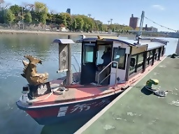 写真:堀川の船の様子