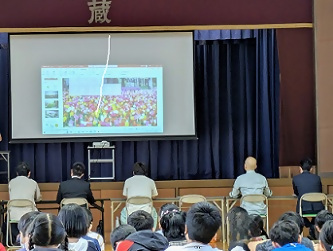 写真：フォト発表会の様子