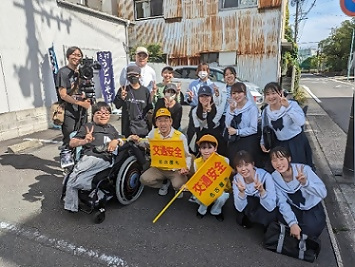 写真：名古屋市立大学芸術工学部の学生さんたち