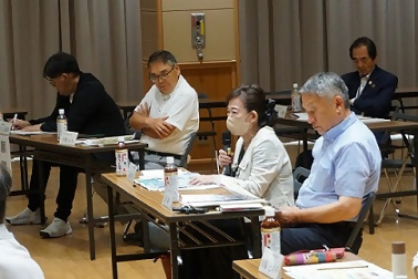 写真：発言をする民生委員の支部長さん