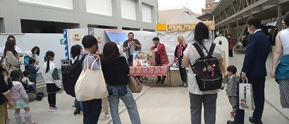 写真：あつたながや紙芝居の様子