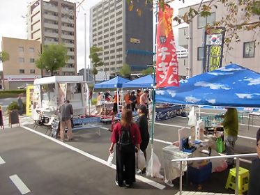 写真：あつた青空市