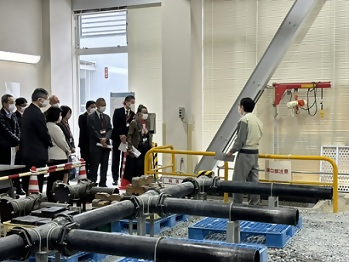 写真：東邦ガスの訓練室の見学