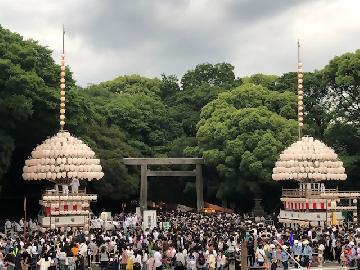 写真：3年ぶりの「熱田まつり」で賑わう人々の様子