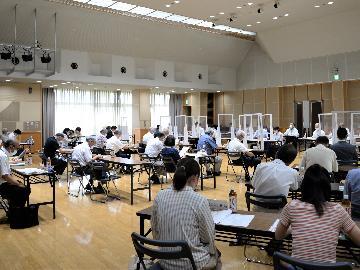 写真：区民会議の様子