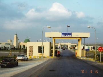 写真：ヨルダンからシリアへ出国したゲート