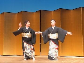 写真：ミニコンサートでの日本舞踊「長唄伊勢参宮」