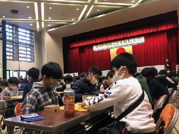 写真：対局中の子どもたち