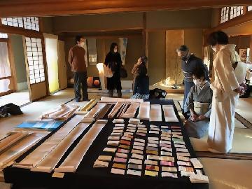 写真：小原和紙工芸展の様子