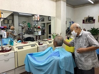 写真：散髪終了時