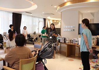 写真：ダブルケアの研究プロジェクトの活動風景