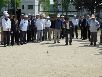 写真：始球式の様子