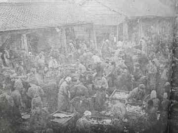 写真：明治時代の「熱田魚市場」（写真に見る明治の名古屋）