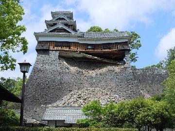 写真：熊本地震熊本城（飯田丸五階櫓）