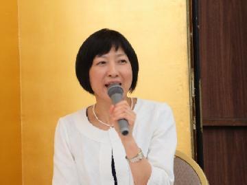 写真：杉山先生による講演