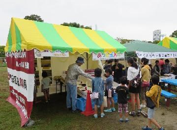 写真：区民まつりブース