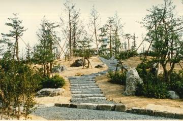 写真：日本庭園築造工事（昭和62年・1987頃）