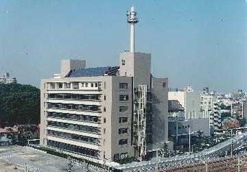 写真：竣工時の現区役所庁舎の外観