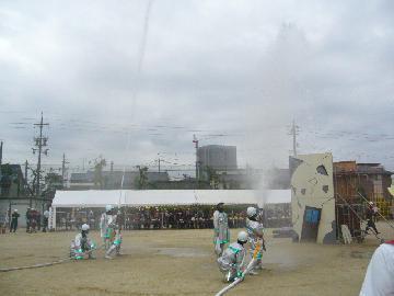 野立小学校における総合防災訓練の写真