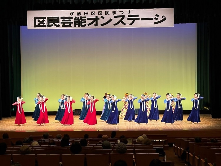 写真：フラダンスの公演