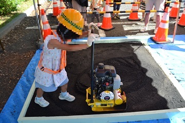 写真:土木事務所ブースの様子