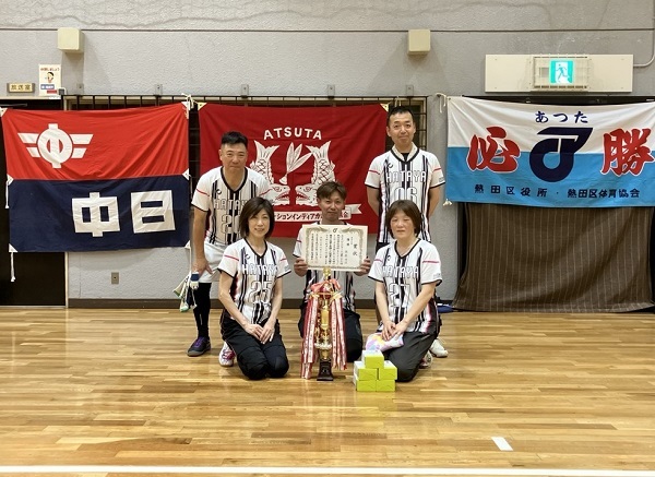 写真:優勝した旗屋学区の皆さん