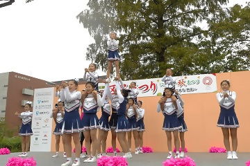 写真:チアリーディング