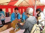 写真:ひびの秋まつりの様子2