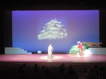 写真：歌謡詩舞の様子