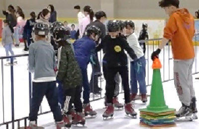 写真：令和7年度熱田区スケート教室の様子