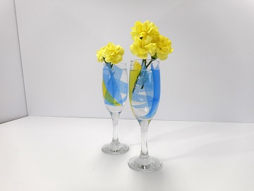 カーネーションを生けた写真