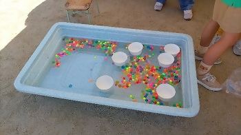 写真:ヨーヨー釣り