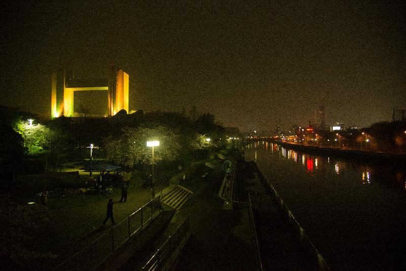 写真：熱田記念橋からの夜景