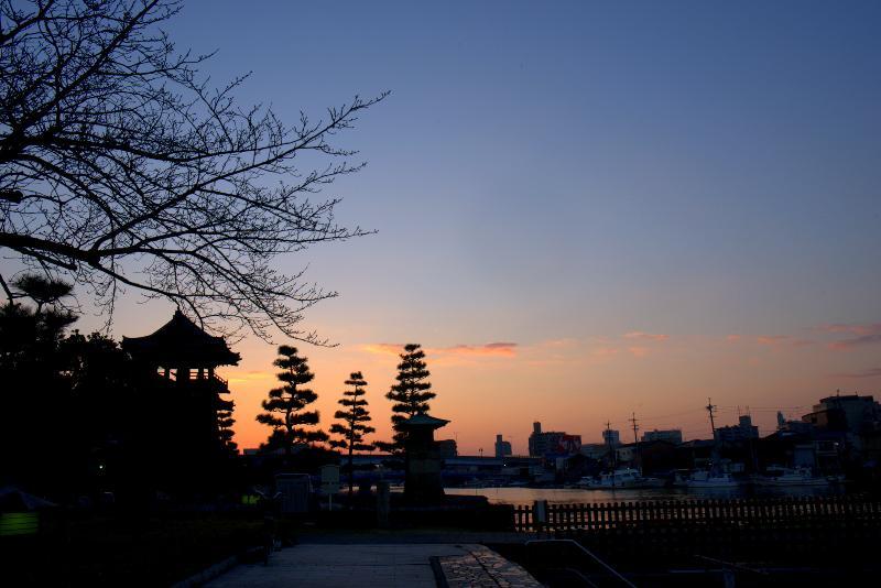 写真：宮の渡し公園朝焼け1