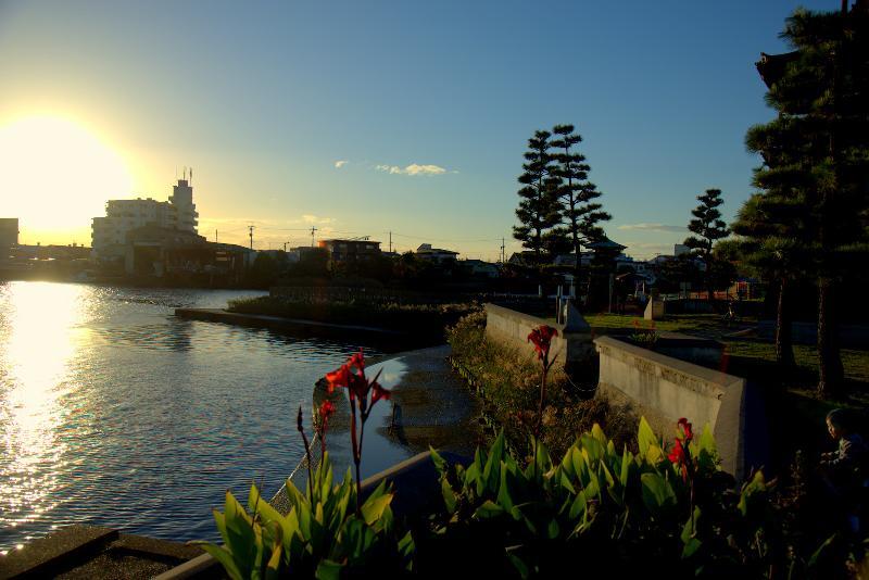 写真：宮の渡し公園　夕日