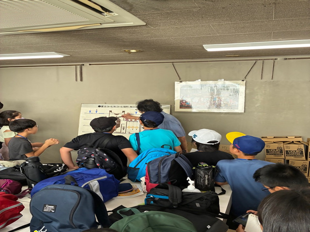 写真:コーヒーができるまでの講座の様子