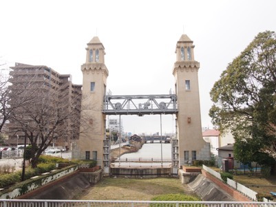 写真:松重閘門正面