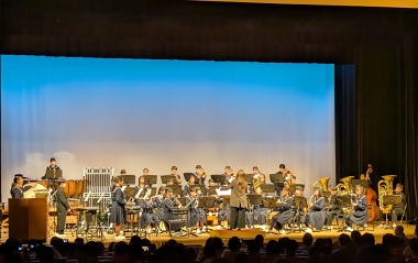 写真:はとり中学校による吹奏楽