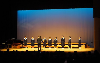 写真:昭和橋中学校による合唱